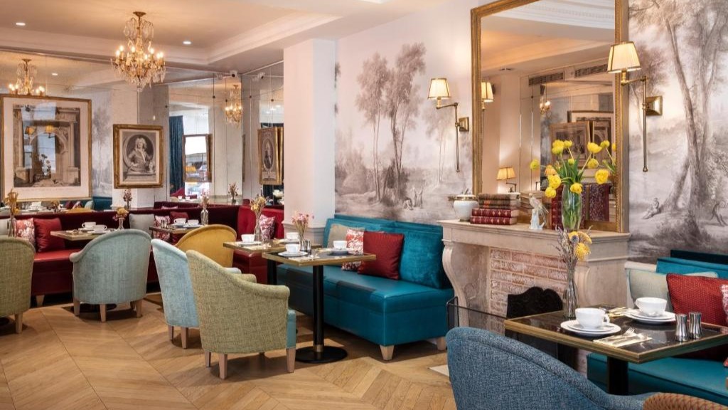 Hotel Odéon - 6th Arrondissement Paris for a valentine's day in Europe