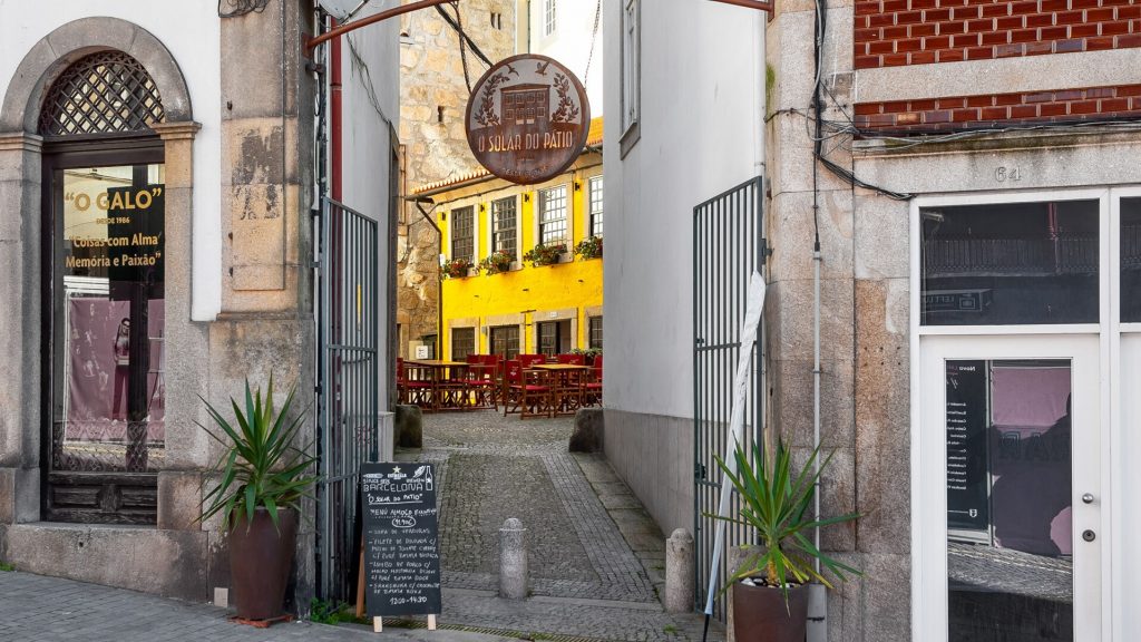O Solar do Patio Restaurant - Porto the best place for valentines day in Porto