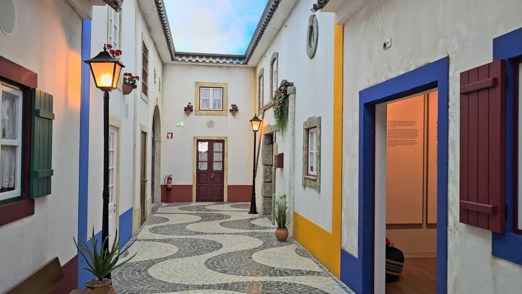 WOW The Wine Experience - Porto Different house frontage representing different regions in Portugal