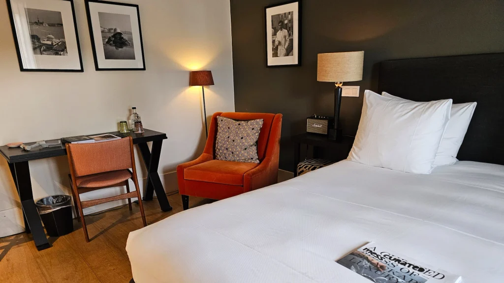 Orange Chairs in the Bedroom -Hotel FRANQ Antwerp